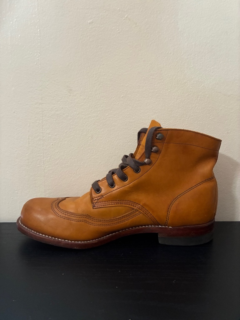 Wolverine Addison Men's 1000 Mile Wingtip Boots in Tan - Picture 3 of 8